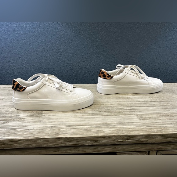 Zara White Sneakers with Animal Print Detail - Picture 3 of 7